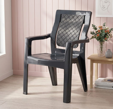 Full Plastic Chairs With Arms